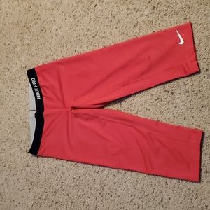 Nike Pro/Dri fit Capri leggings